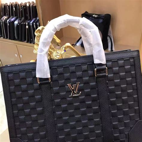 lv là gì